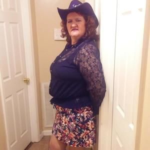 Meet your Posher, Debbie